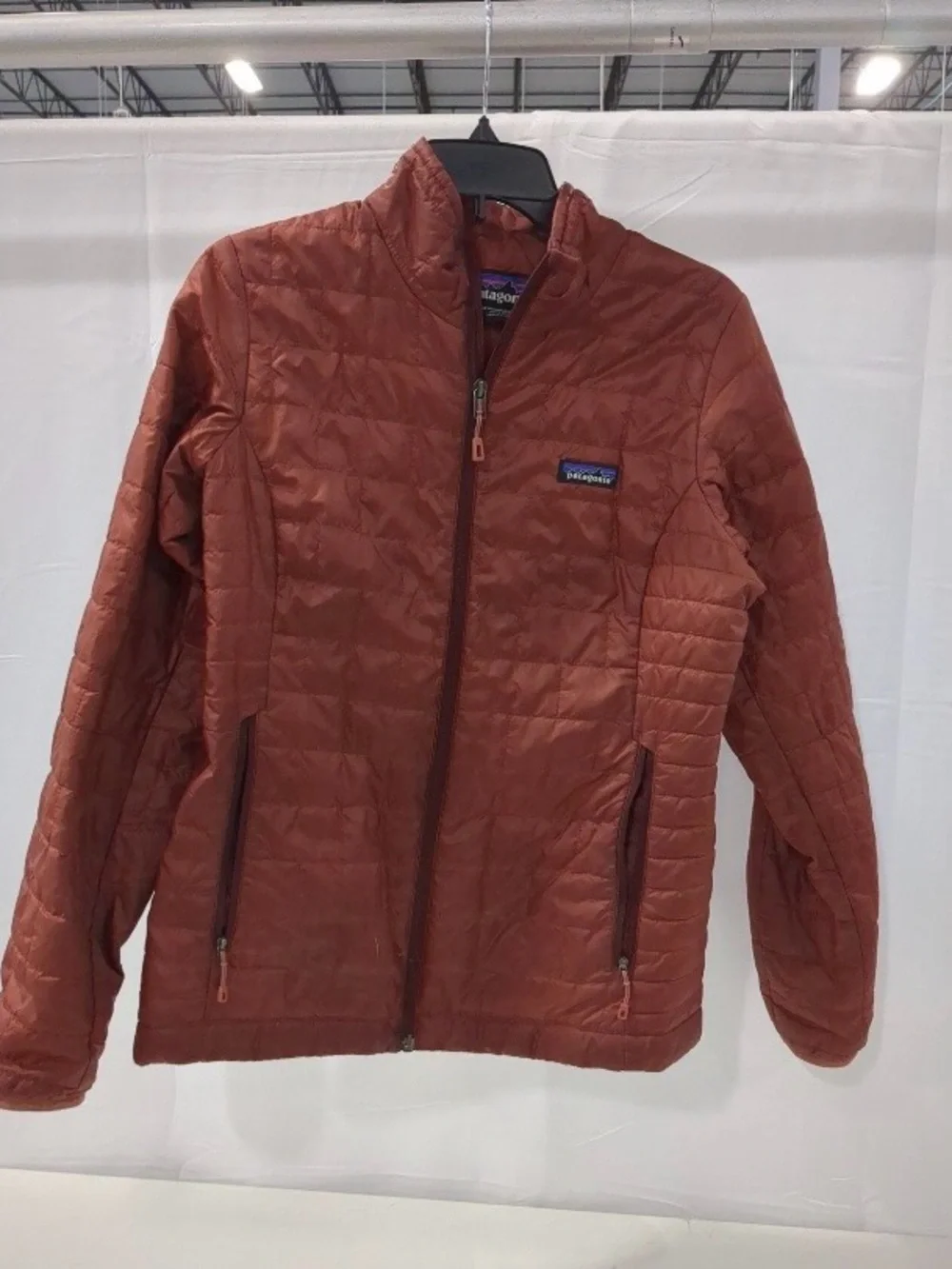 Patagonia Women's Nano Puff Jacket Burnished Red Size Medium - Picture 2 of 10